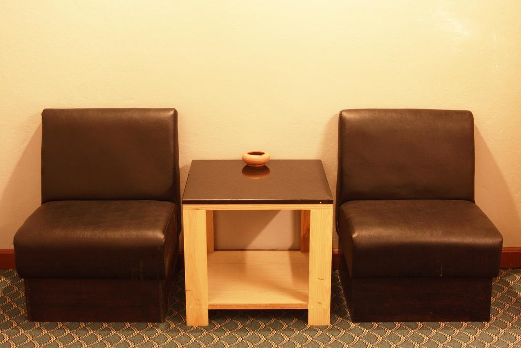 Pradipat Hotel Бангкок Экстерьер фото